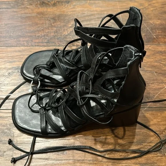 NEW! Steve Madden Black Leather Cherri Strappy Sandal - Size 7 - Picture 8 of 16
